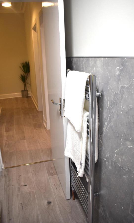 Kelpies Serviced Apartments- Victoria Falkirk Eksteriør billede