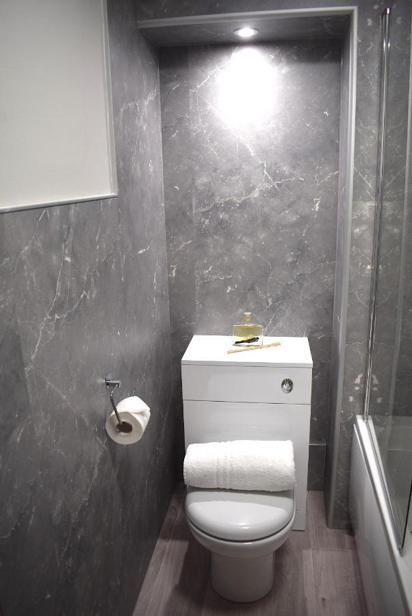 Kelpies Serviced Apartments- Victoria Falkirk Eksteriør billede